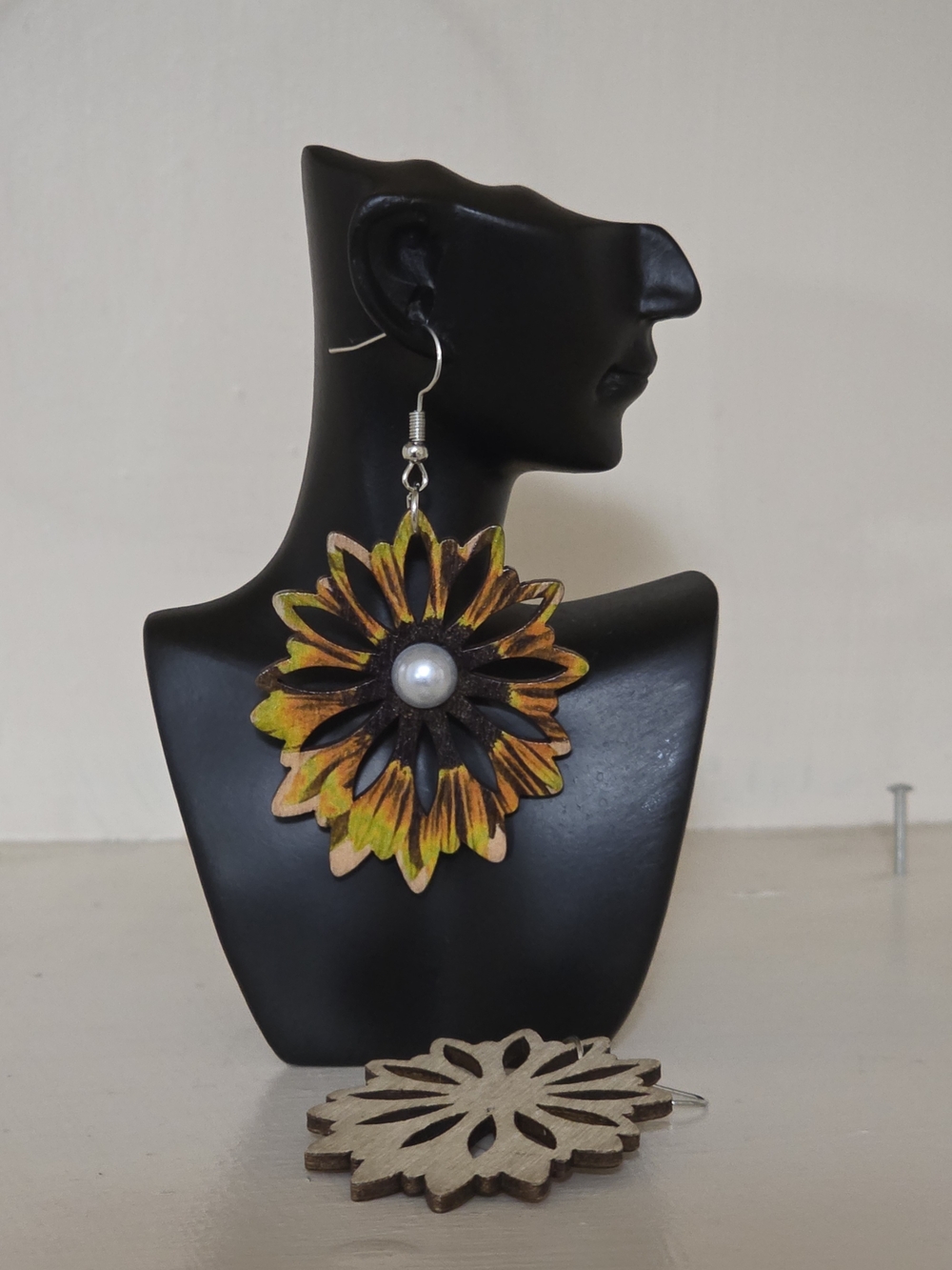 Fashion Jewelry Yellow and Brown Floral Drop Earrings with Pearl